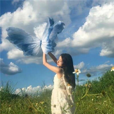 超模之女晒豪宅名表，学校展开调查，短时间内引热议